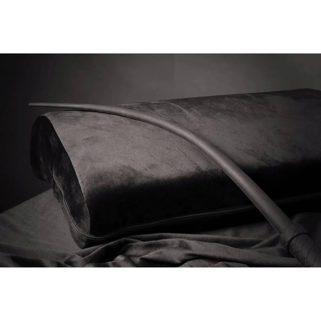 silicone-tail-whip-rodzaj-bat