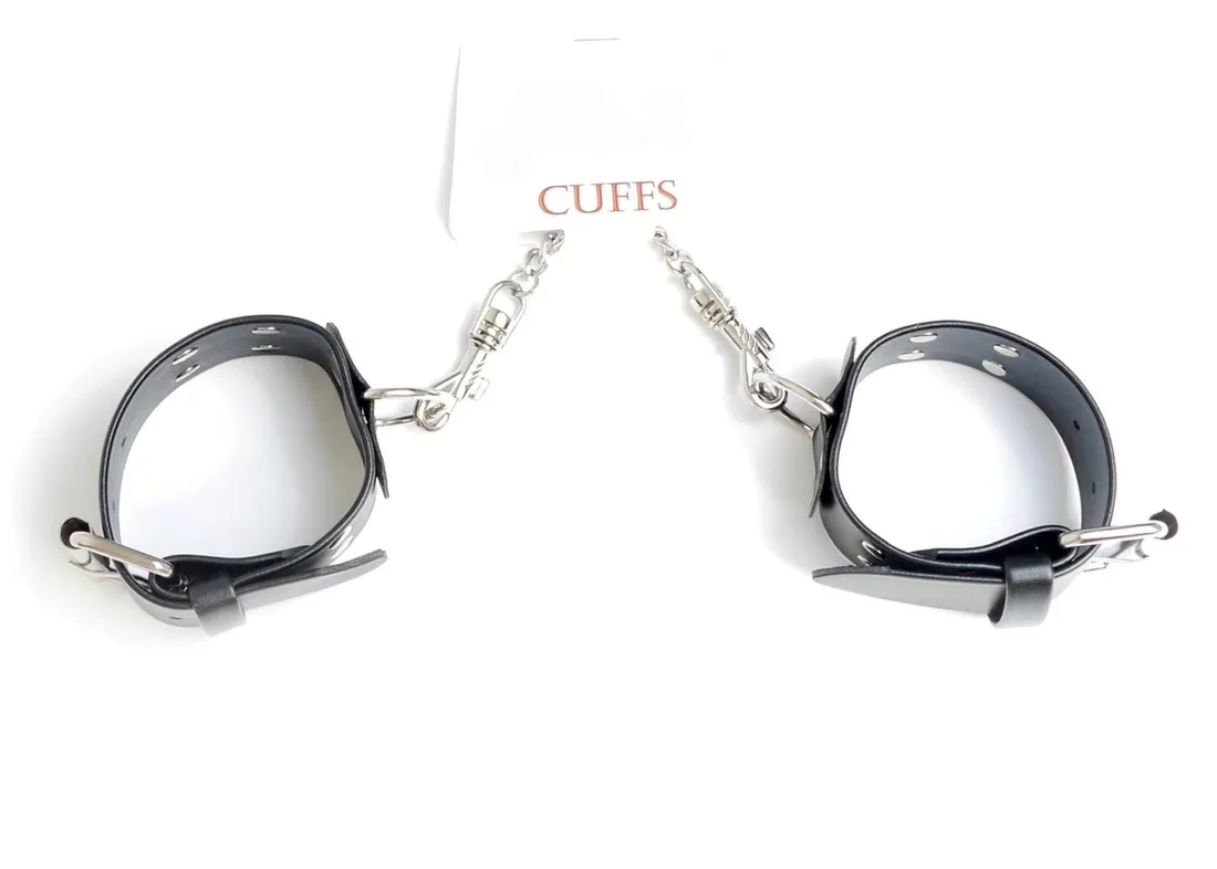 fetish-b-series-handcuffs-with-studs-4-cm-marka-boss-series