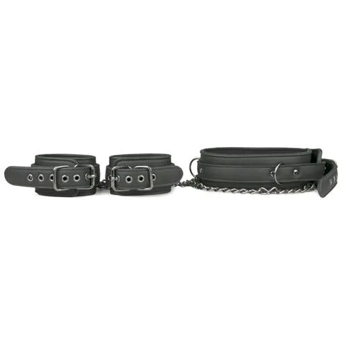 kajdanki-leather-collar-with-handcuffs