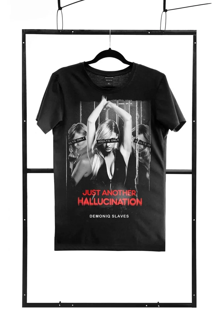 t-shirt-men-black-s-regular