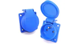 viplast-gniazdo-tablicowe-z-klapka-250-v-ip54