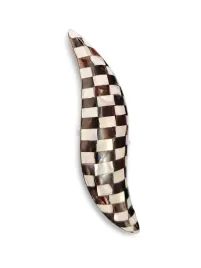 broszka-z-masy-perlowej-z-mozaika-geometryczna-eleganckaczarno-biala