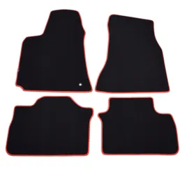dodge-magnum-05-08r-dywaniki-diamond-czerwona-eko