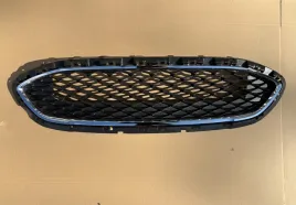ford-fiesta-mk8-2017-grill-atrapa-z-listwa-chrom-kratka-gorna