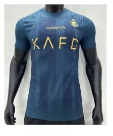 komplet-pilkarski-dzieciecy-koszulka-spodenki-ochraniacze-getry-ronaldo-r24