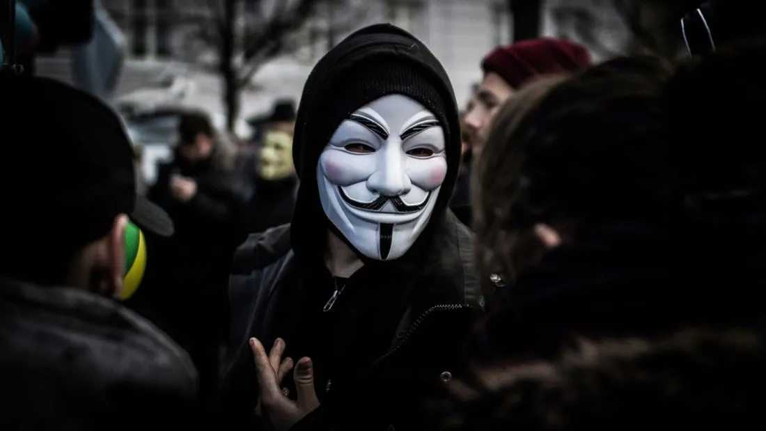 maska-anonymous-vendetta-stop-acta-halloween
