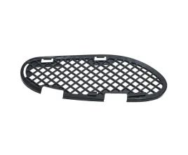 grill-zderzaka-do-mercedes-benz-c-class-w202-1993-2000-a2028851223-prawa