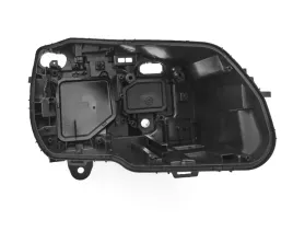obudowa-reflektora-do-mercedes-benz-c-class-w205-2014-2021-prawa