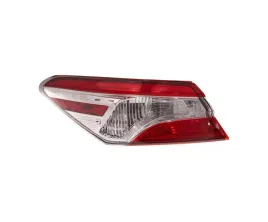 lampa-tyl-do-toyota-camry-xv70-2017-2023-8156006720-lewa