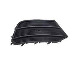 grill-zderzaka-do-audi-q3-8u-2015-2018-8u0807682q4u8-prawa