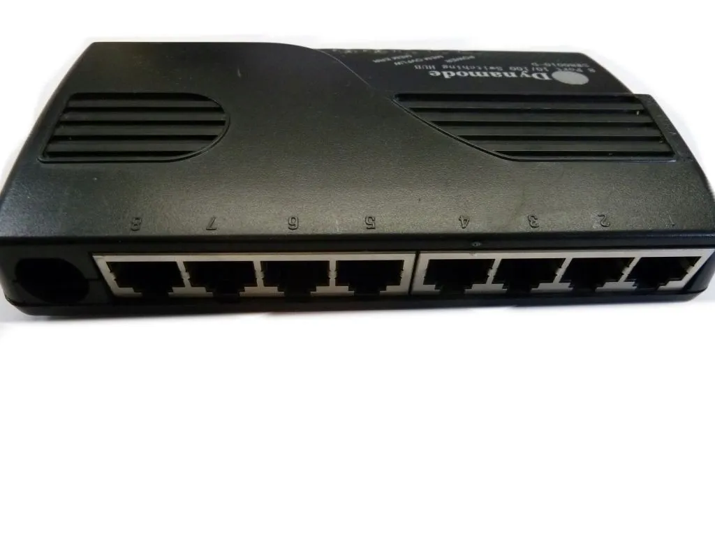 przelacznik-sieciowy-switching-hub-dynamode-sw-800