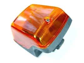 lampa-kierunku-mercedes-atego-actros-przy-stopniu