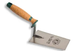 olejnik-kielnia-trapezowa-140mm-uchwyt-korkowy