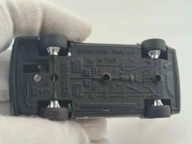 gama-mini-bmw-m1-1-43-marka-gama