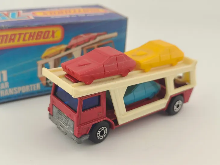 mb11-matchbox-car-transporter-boxed