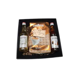 kosz-prezentowy-dla-nauczyciela-zakonczenie-roku-kawa-lavazza-syrop-monin