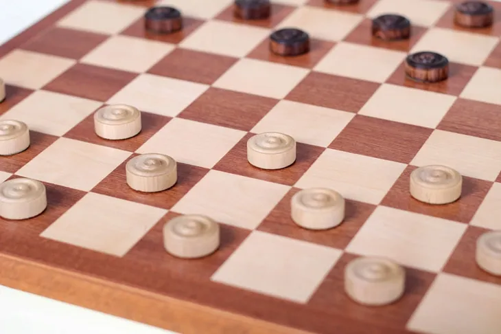 warcaby-64-pol-intarsja-producent-sunrise-chess-and-games