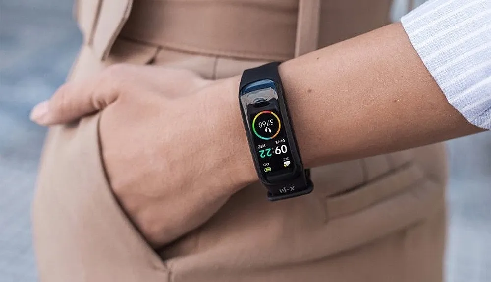 smartband-niceboy-x-fit-plus-czarny-ksztalt-koperty-prostokatna