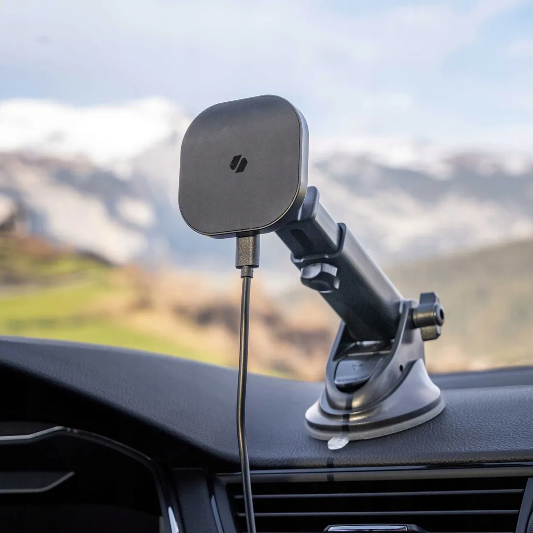 spacecase-car-holder-dash-windshield-magcharge-wm9b