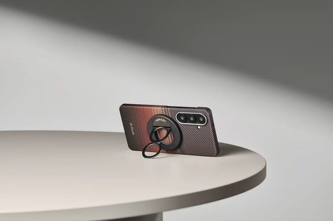pitaka-edge-case-sunset-aaron-button-samsung-galaxy-s26