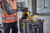 adapter-powershift-do-akumulatorow-xr-flexvolt-dewalt-dcafvps-waga-z-opakowaniem-1-99-kg-kod-taryfy-celnej-84149000