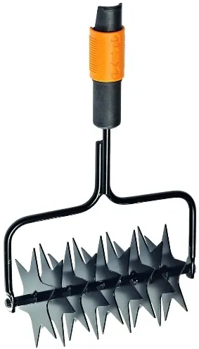 aerator-fiskars-20-cm-0-w-zasilanie-reczne
