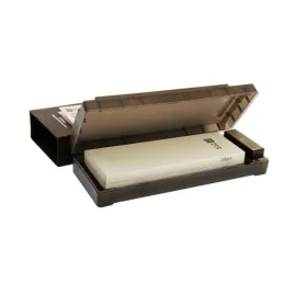 kamien-taidea-tp2005-splash-600-2000