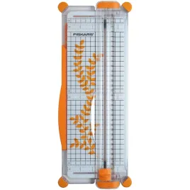 trymer-reczny-fiskars-do-papieru-a4