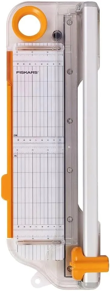 trymer-reczna-fiskars