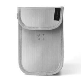 momax-ognioodporna-torba-lotnicza-1-world-na-powerbank-218x125mm