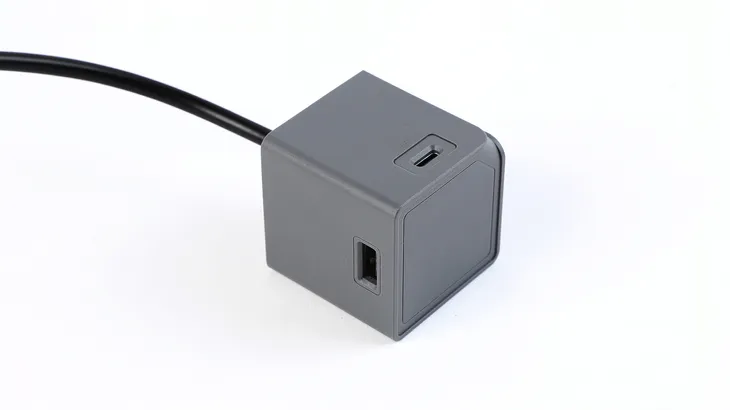 ladowarka-sieciowa-allocacoc-4xusb-a-3a-usbcube-10464bk-eueumc-kolor-czarny