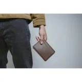 nomad-leather-passport-wallet-rustic-brown