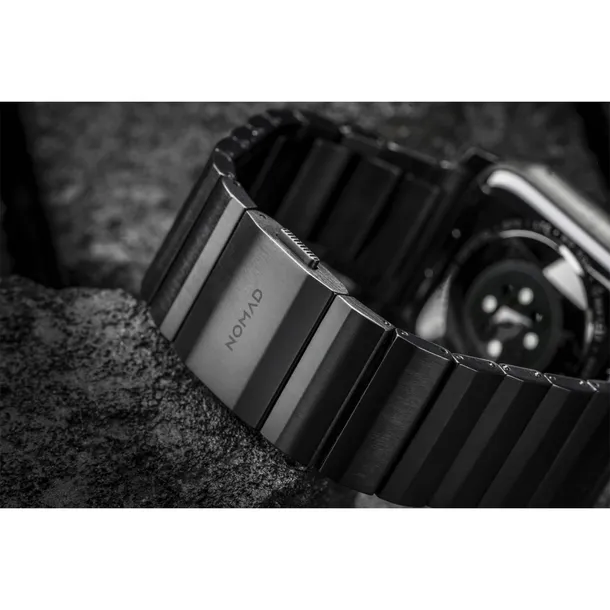 nomad-strap-titanium-black-v2-42-44-45-49mm