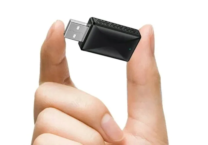 bezprzewodowy-adapter-mini-usb-carplay-do-iphone-ios-android-auto