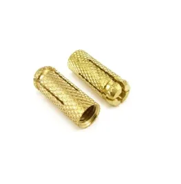 tuleja-mosiezna-wbijana-m12x40mm