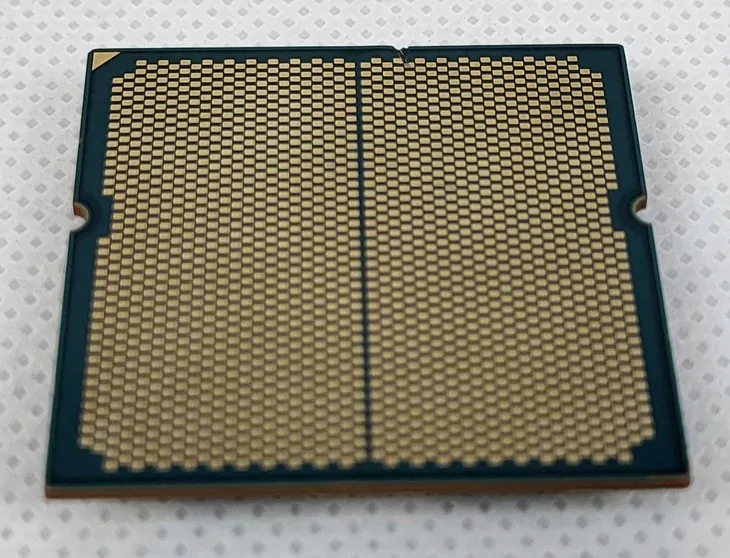 procesor-amd-ryzen-7-7700-tray-waga-z-opakowaniem-0-1-kg