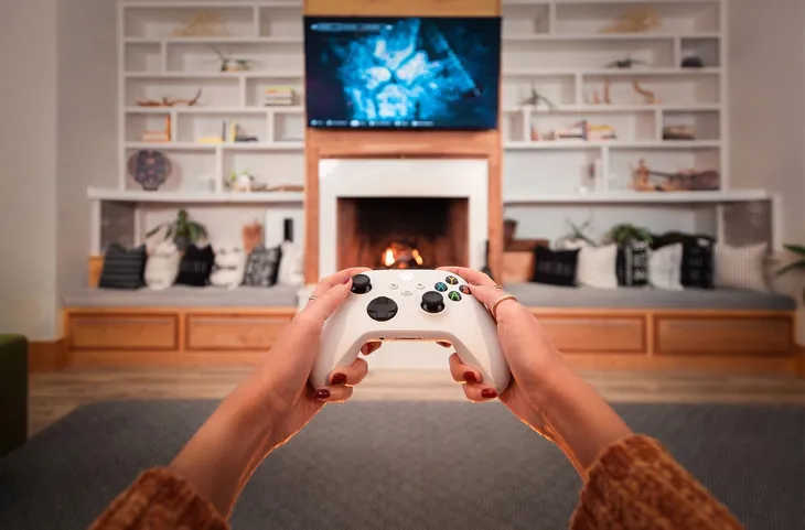 kontroler-pad-microsoft-xbox-series-controller-bialy-komunikacja-bezprzewodowa-bluetooth