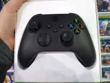 pad-microsoft-xbox-series-controller-carbon-black-ep2-29930-komunikacja-bezprzewodowa-bluetooth