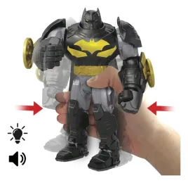 figurka-batman-dc-premier-mecha-suit-z-dzwiekiem-i-swiatlem-18-cm