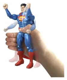 figurka-superman-dc-premier-z-dzwiekiem-i-swiatlem-16-cm