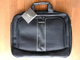 torba-na-laptopa-156-addison-liczba-komor-3