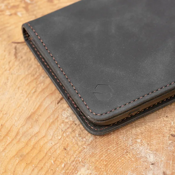 etui-z-klapka-spacecase-do-apple-iphone-7-plus-iphone-8-plus-czarny-kolekcja-wallet