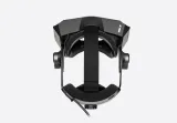 pimax-crystal-light-virtual-reality-headset-and-controllers