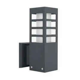 stylowy-nowoczesny-kinkiet-elewacyjny-ogrodowy-z-aluminium-ogrod