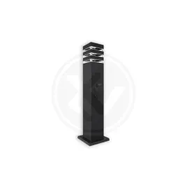 stylowa-nowoczesna-lampa-zewnetrzna-do-ogrodu-slupek-z-gniazdkiem