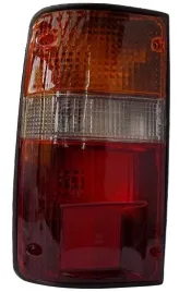 toyota-hilux-volkswagen-taro-lampa-tylna-lewa