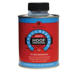 carranddayandmartin-olej-do-kopyt-daily-hoof-dressing-500ml