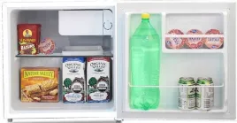 mala-lodowka-hotelowa-do-biura-minibar