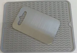 mata-silikonowa-antyposlizgowa-pod-deske-do-krojenia-stalowa-40x30-cm-dikom