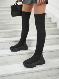 dlugie-damskie-wsuwane-kozaki-na-grubszej-podeszwie-ravmora-royalfashion-lg499-czarne